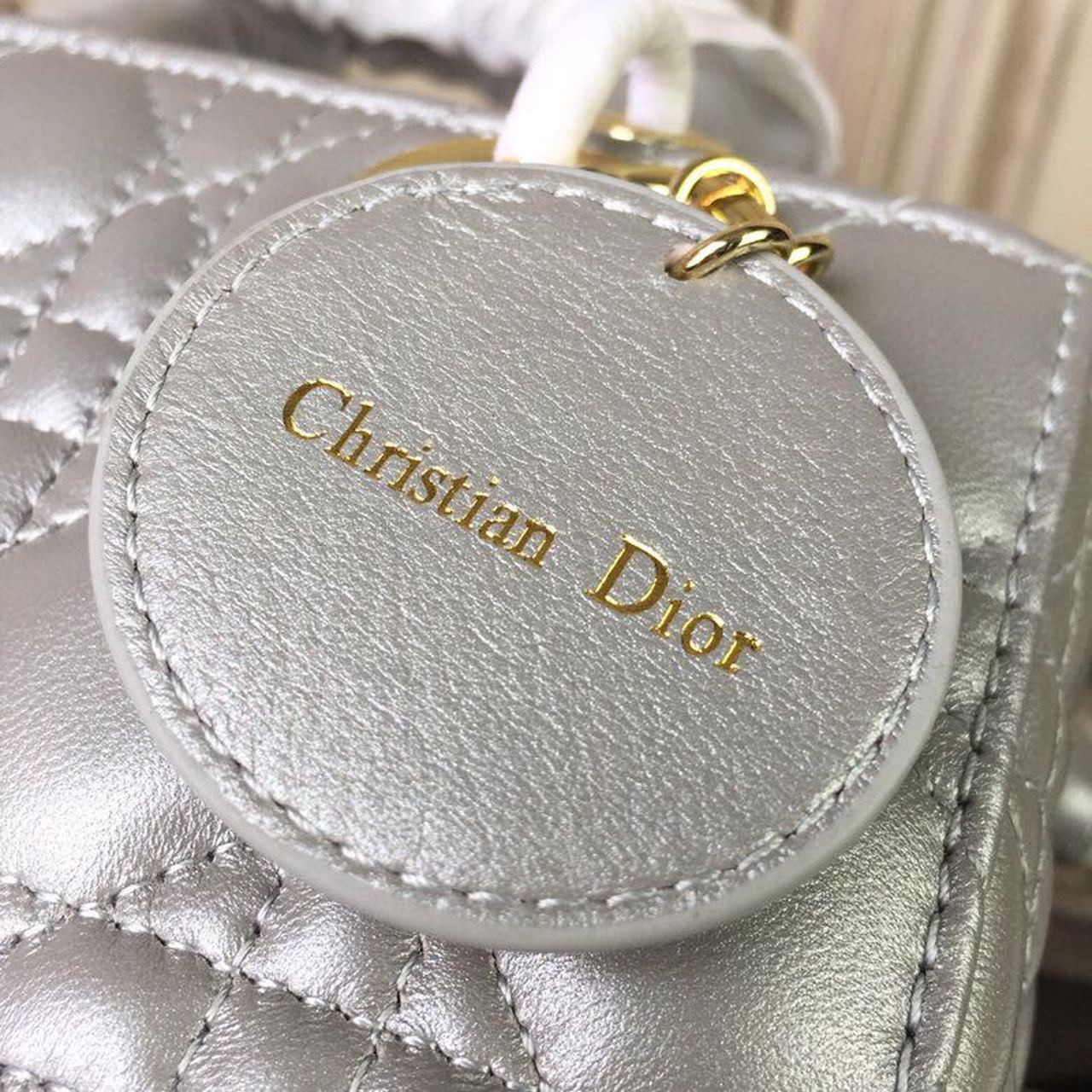 GLAMI Small Lady Bag Gold Toned Hardware Pearl Silver White For Women 8in/20cm CD