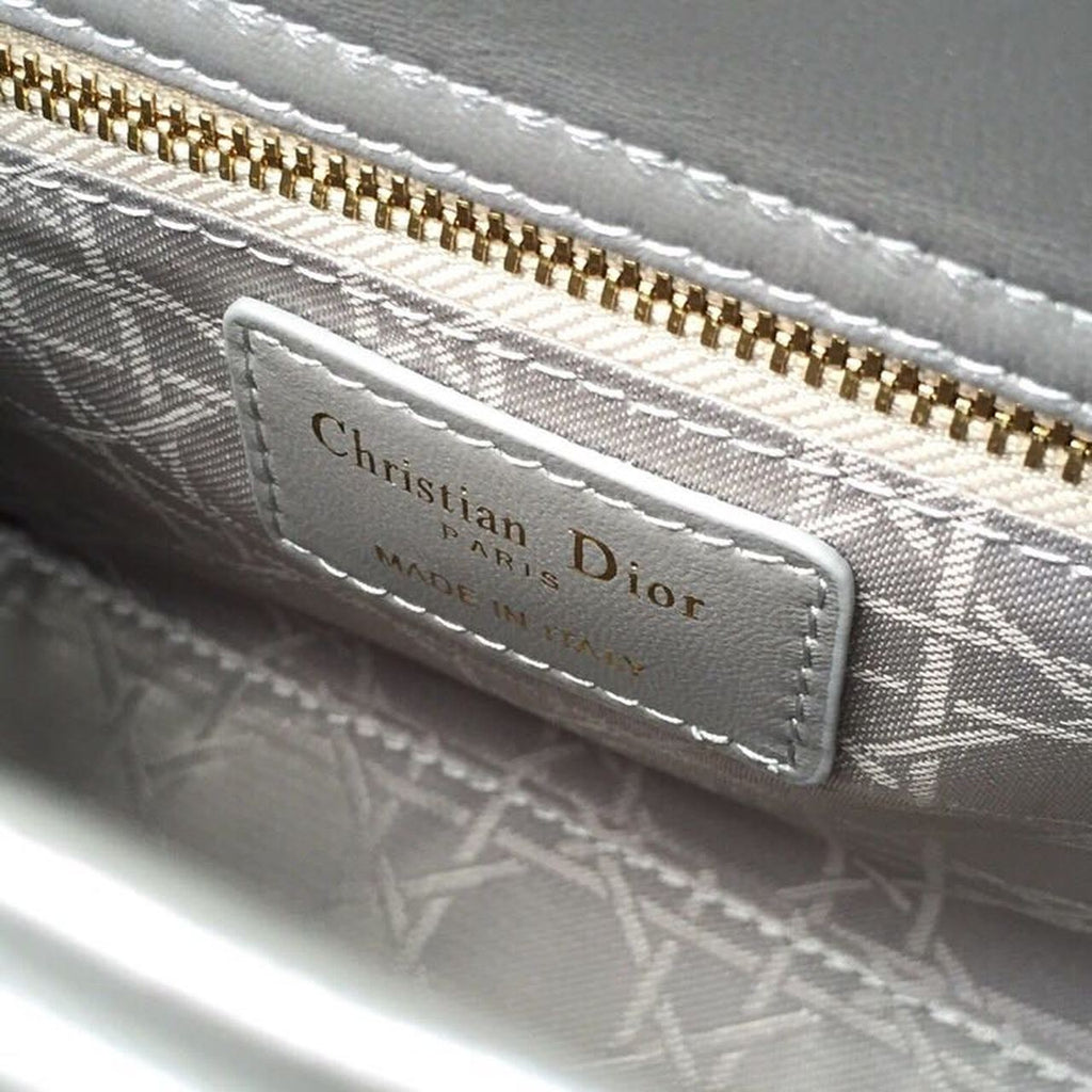 GLAMI Small Lady Bag Gold Toned Hardware Pearl Silver White For Women 8in/20cm CD