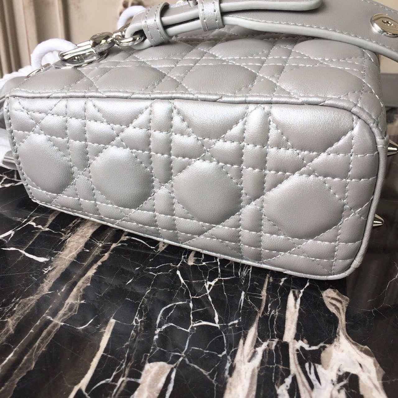 GLAMI Small Opaline Gray PearlesGLAMInt Cannage Lady Bag Hardware Pearl Silver For Women 8in/20cm CD