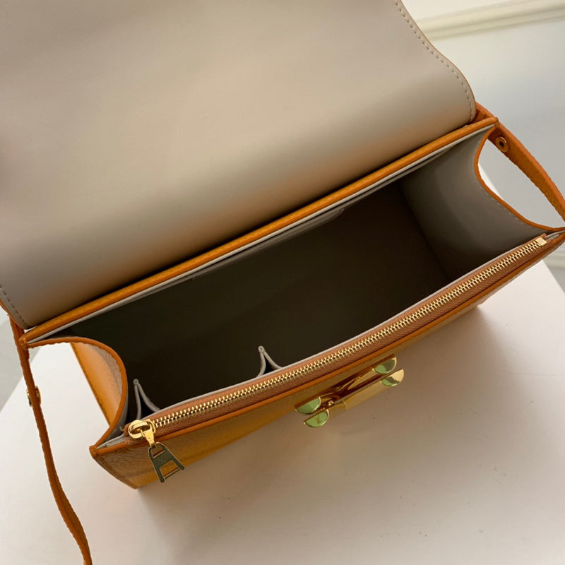 LOV2 Bags - Luxurious Bags  2500