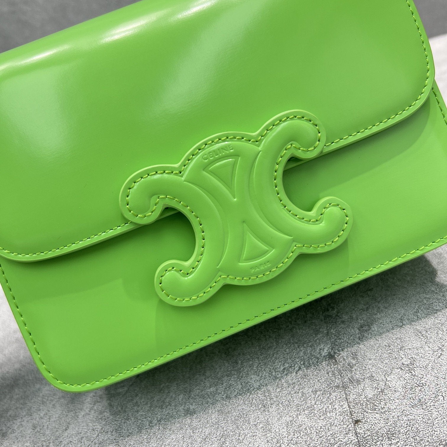 GLAMI Mini Classique Cuir Triomphe Bag Green For Women 7.1in/18cm