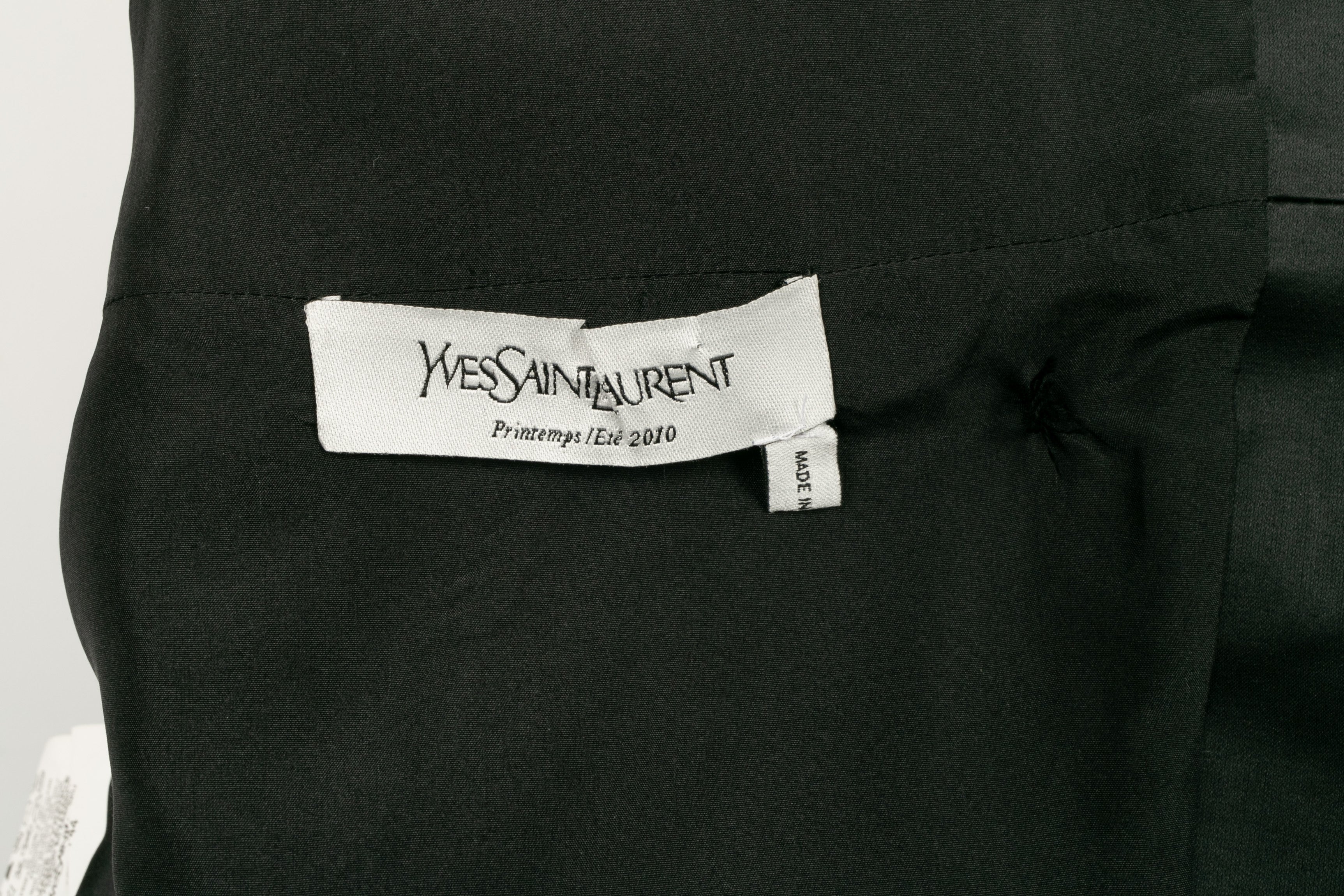 Haut noir Yves Saint Laurent