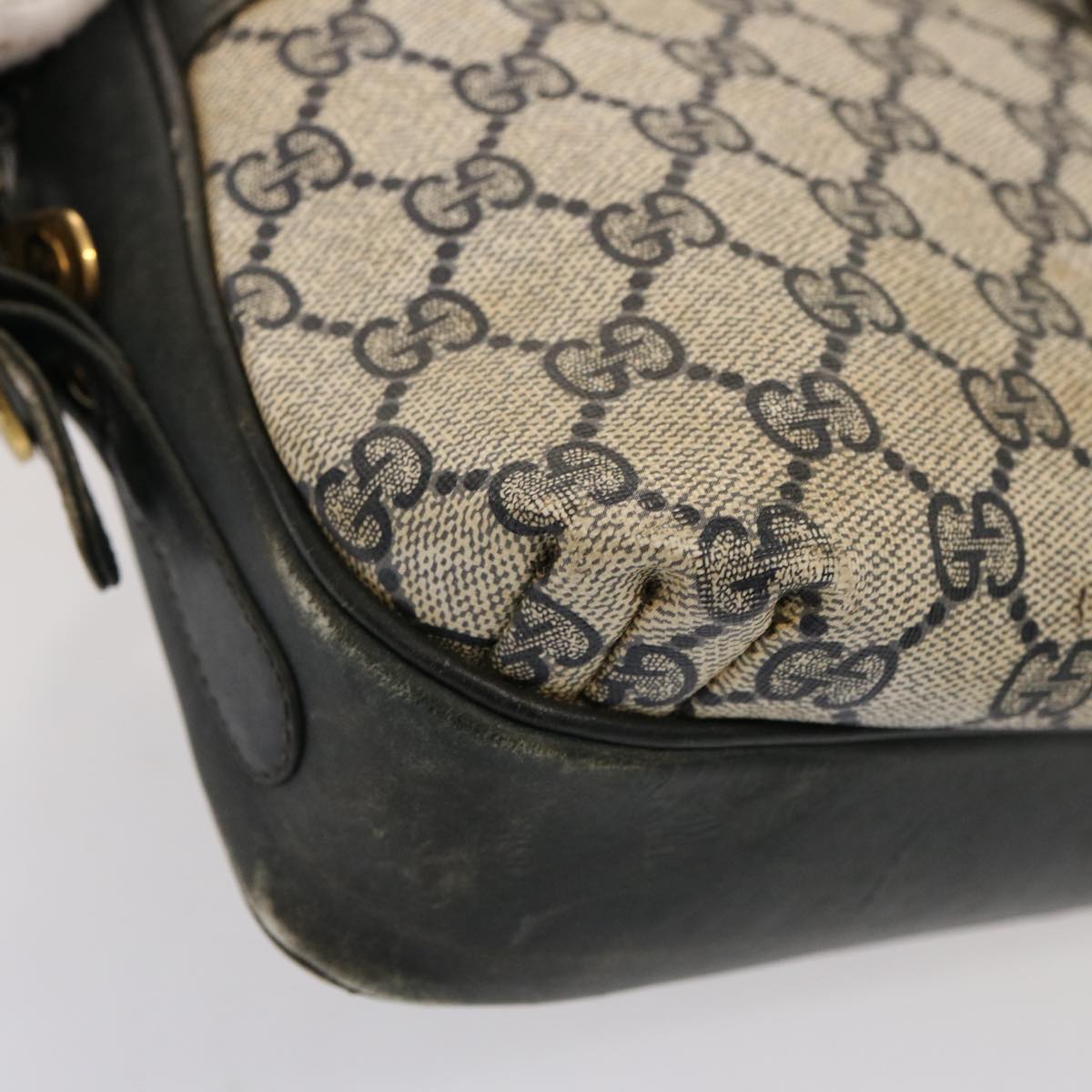GUCCI GG Supreme Shoulder Bag PCV Navy 001 256 1066 76733