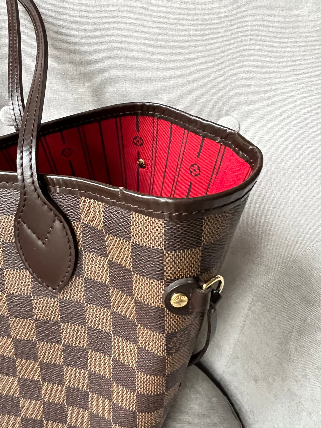 Louis Vuitton Neverfull MM Damier Ebene Cherry Interior (RRP £1410)
