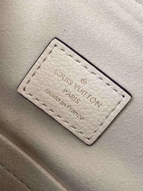 LOV2 Bags - Luxurious Bags  2527