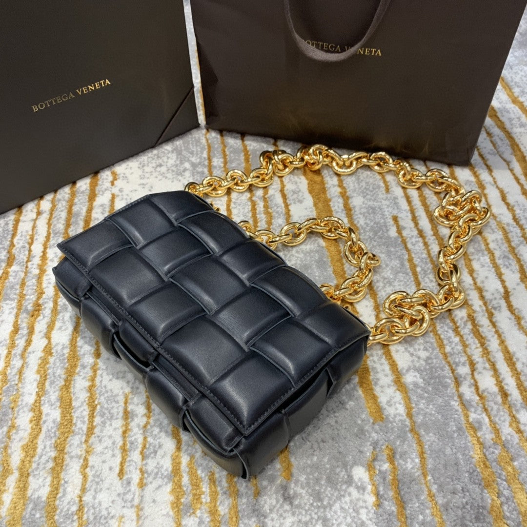 GLAMI Chain Cassette Bag For Women 10.2in/26cm In Black 631421VBWZ08425