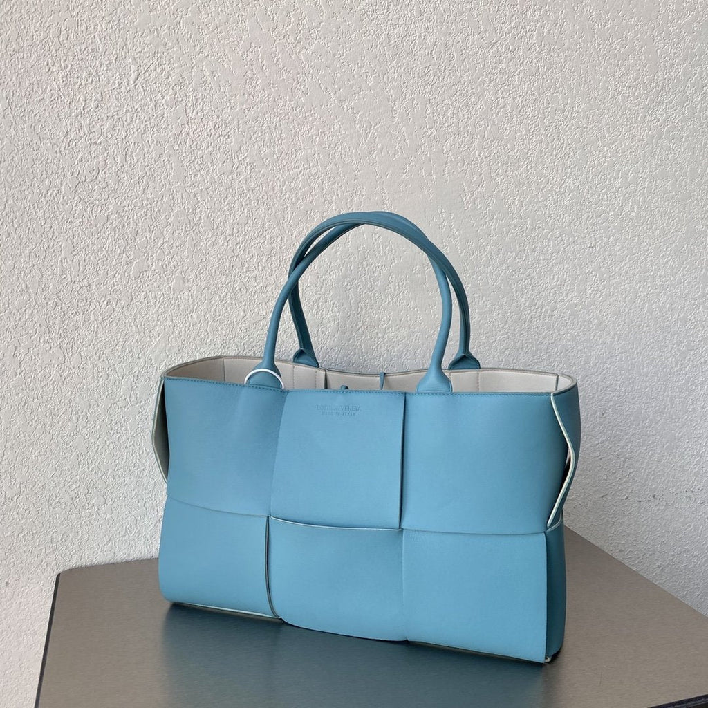 GLAMI Arco Tote Bag For Women 16.14in/41cm In Blue