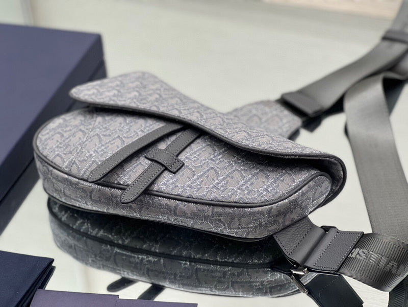 ELE - Dir Bags - 1384