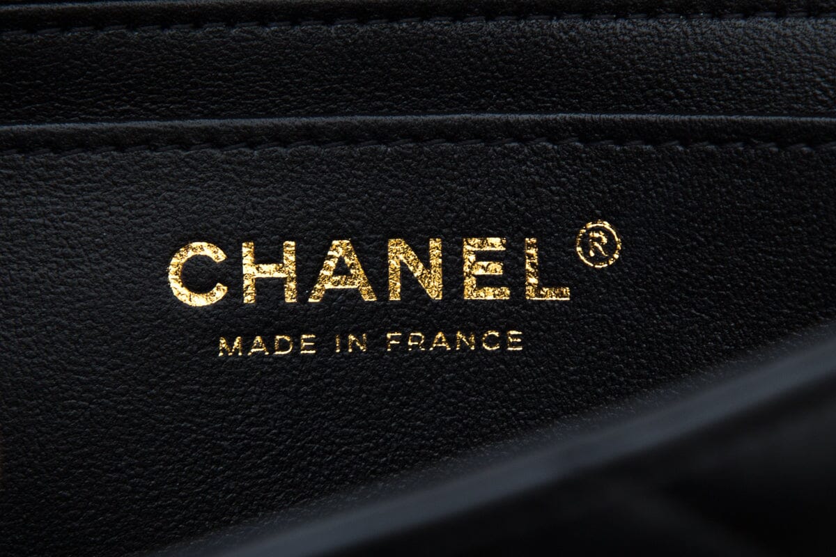 Chanel Black Single Flap 2022  Mini Lamb Leather Handbag