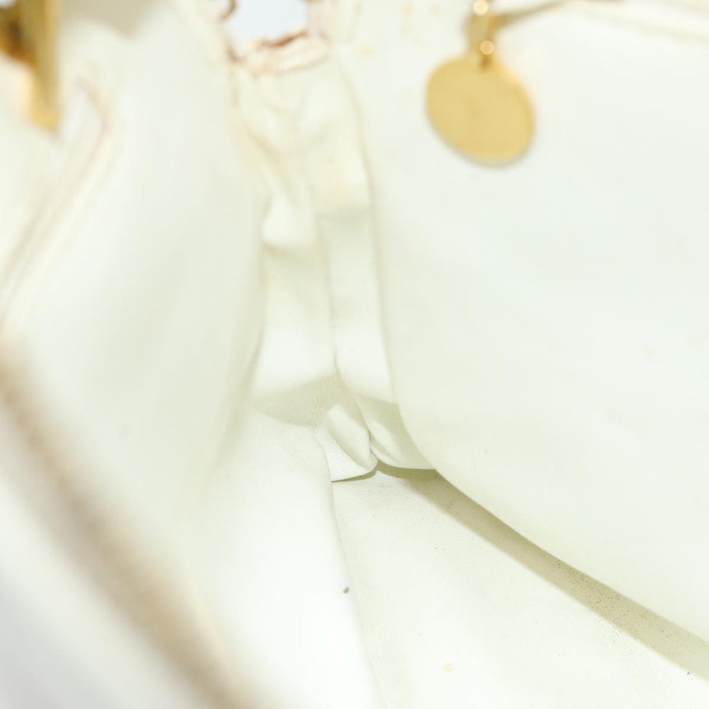 CHANEL Matelasse Chain Shoulder Bag Leather White CC 77469
