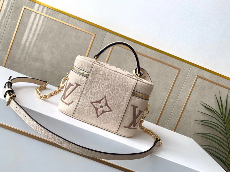 LOV2 Bags - Luxurious Bags  2543