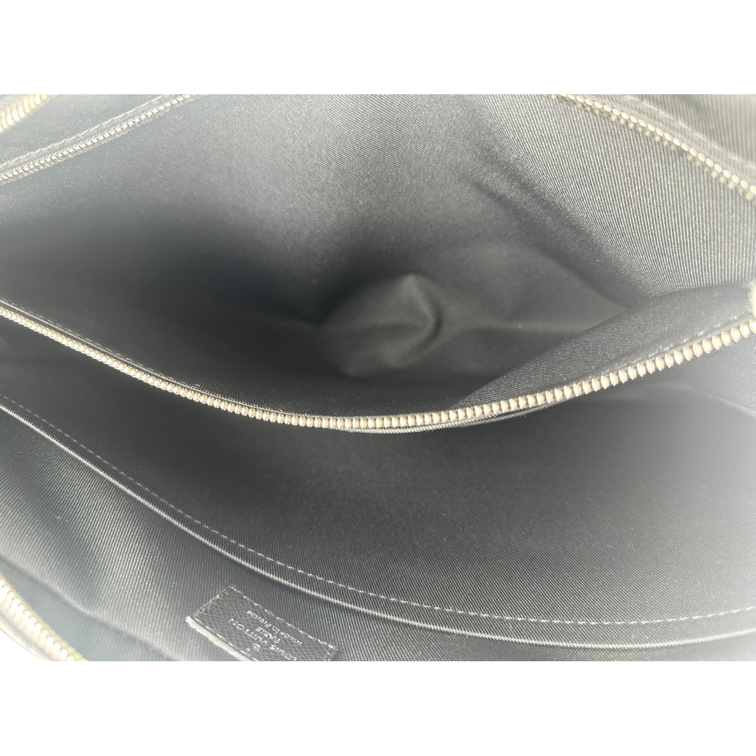 Louis Vuitton Porto Document Business Taiga Black Bag M30643