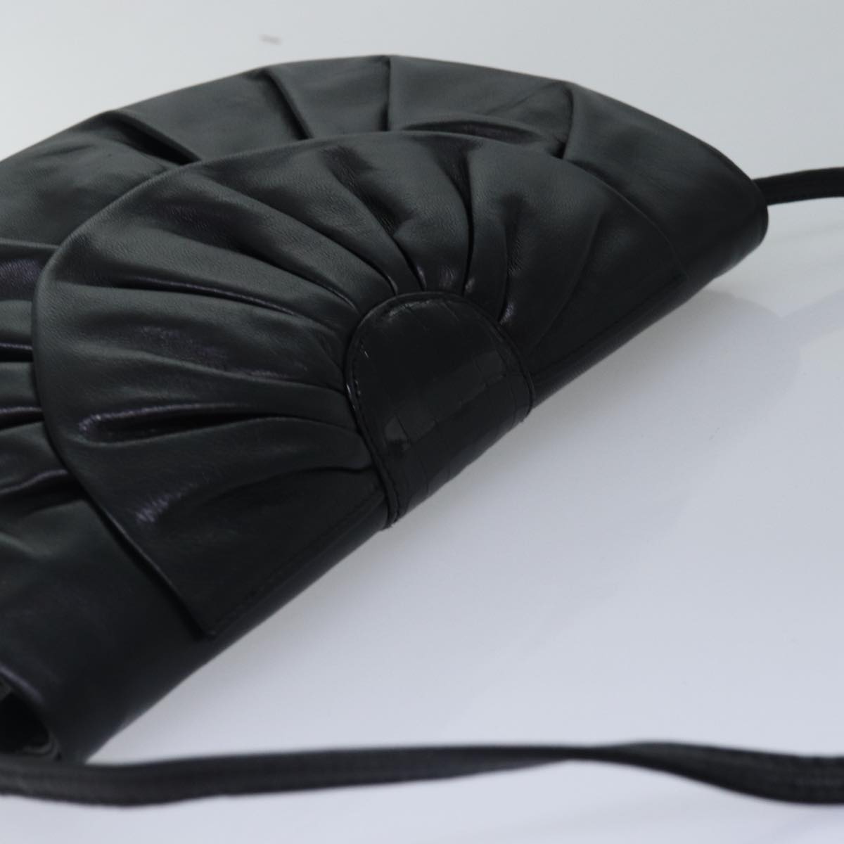 GUCCI Shoulder Bag Leather Black 77658
