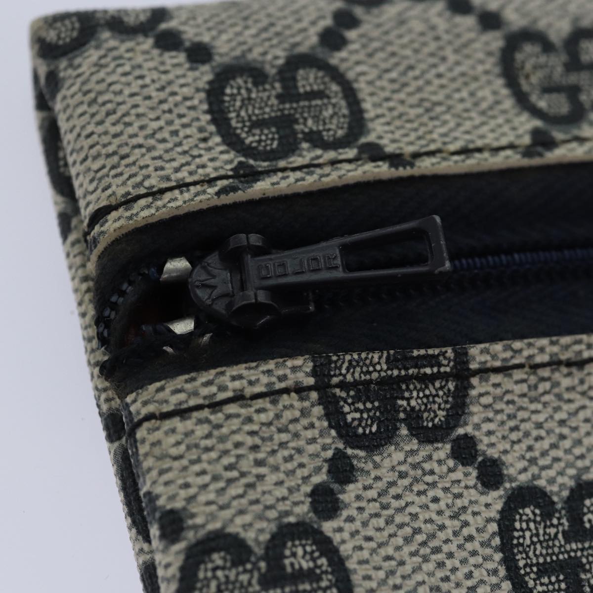 GUCCI GG Supreme Pouch PVC Leather Navy 77700