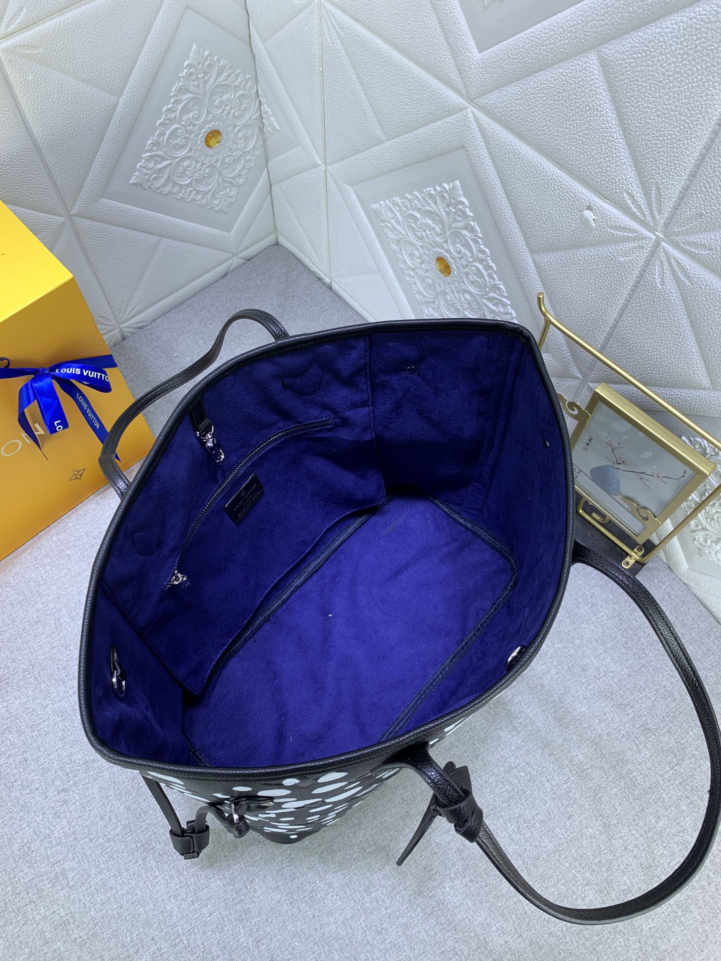 EN - New Bag LUV 653