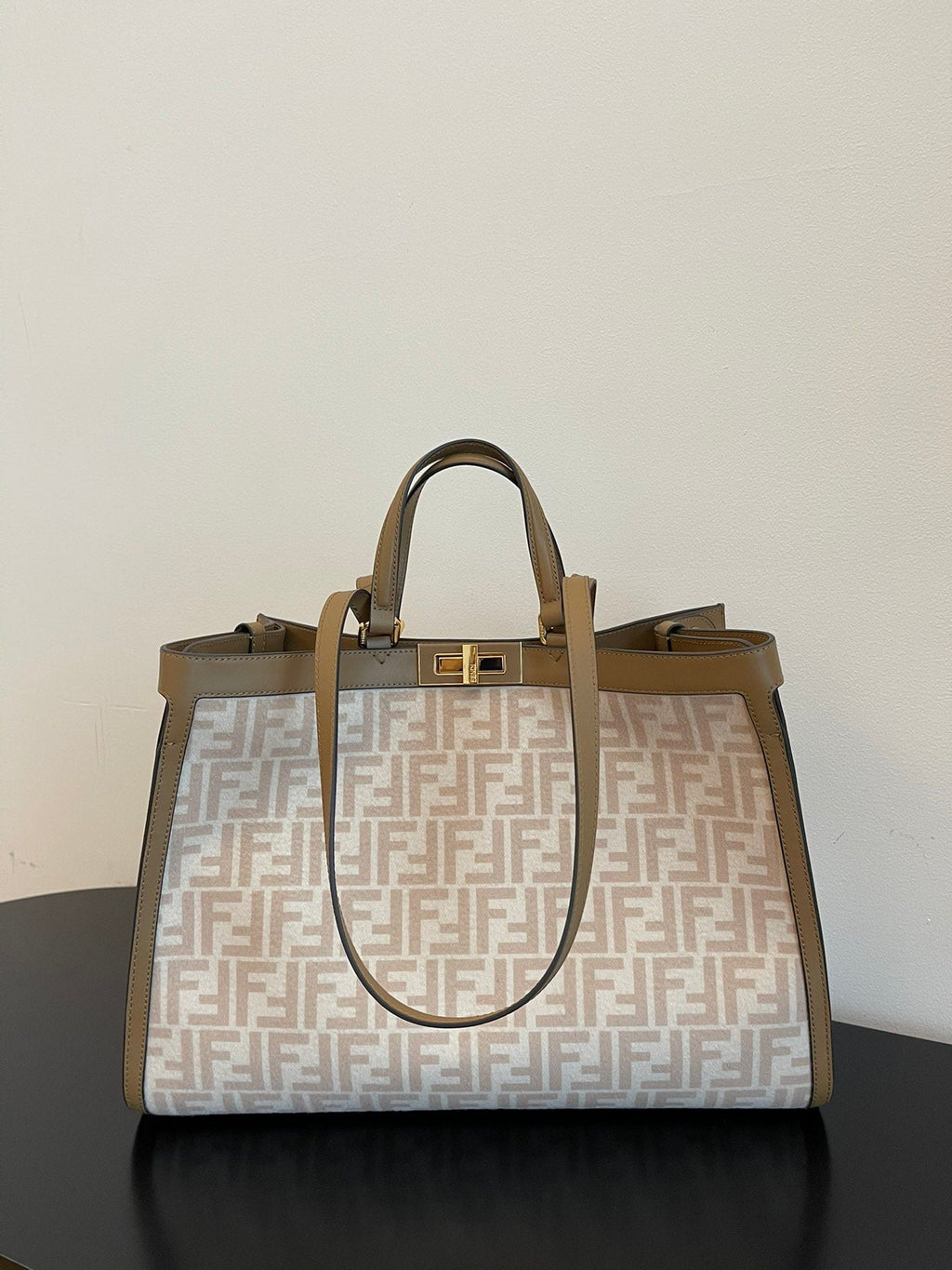 FI GlamI X-tote Bag Beige Canvas For Women, Handbags, Shoulder Bags 16.1in/41cm FF 8BH374