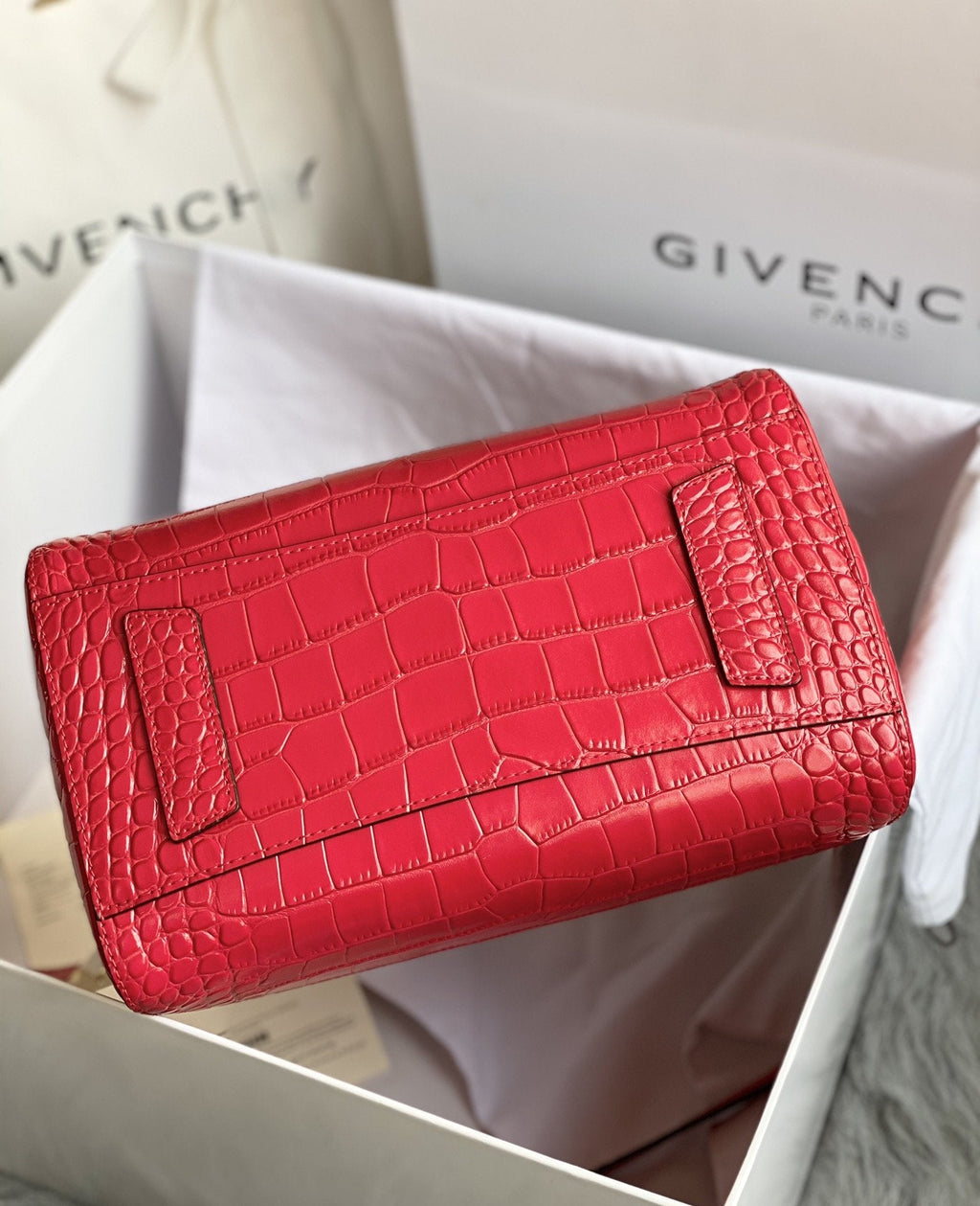gv Antigona Bag Red For Women, Handbags, Shoulder Bags 11in/28cm GVC