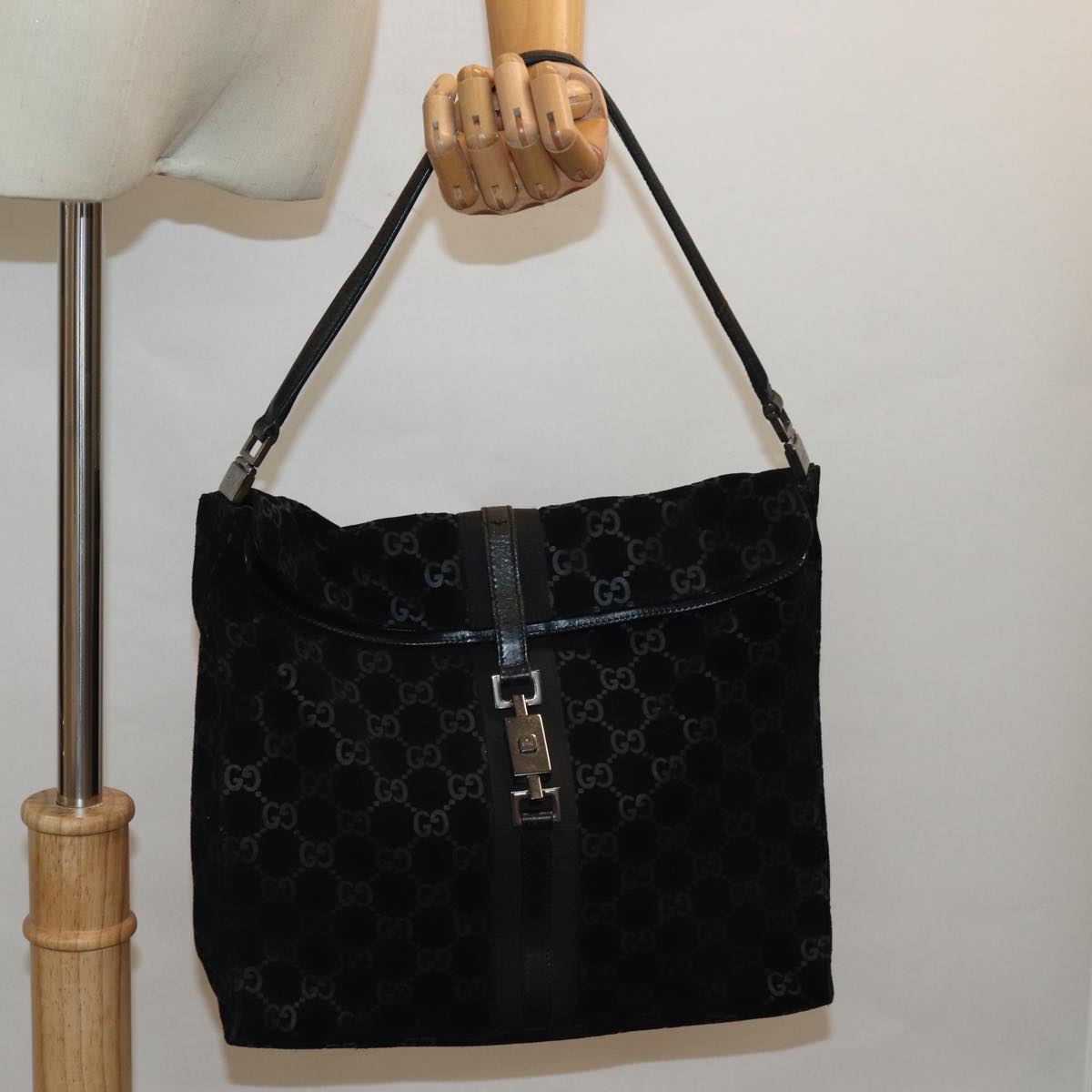 GUCCI GG Canvas Jackie Shoulder Bag Suede Black 001 3355 78237