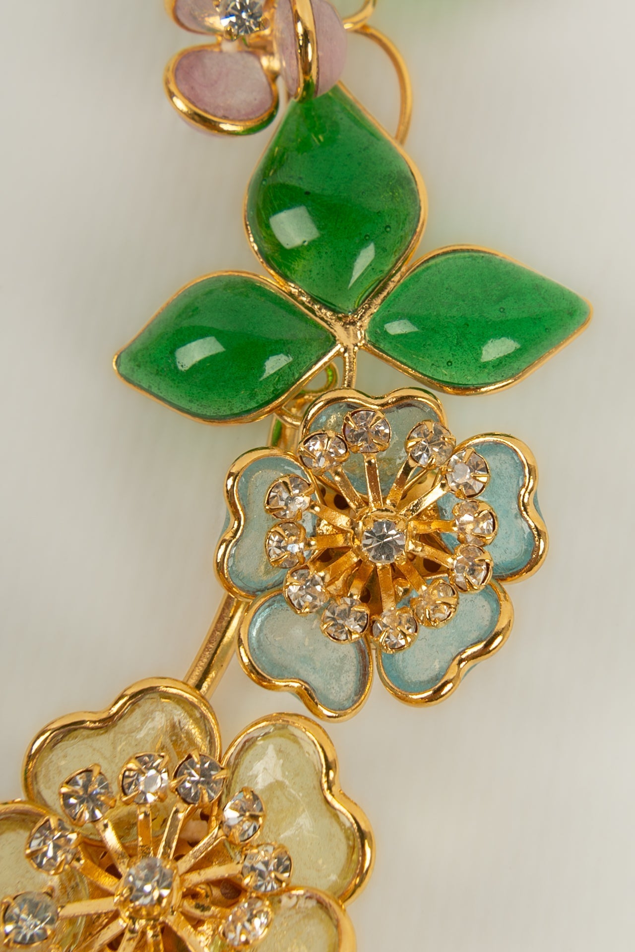 Collier Augustine