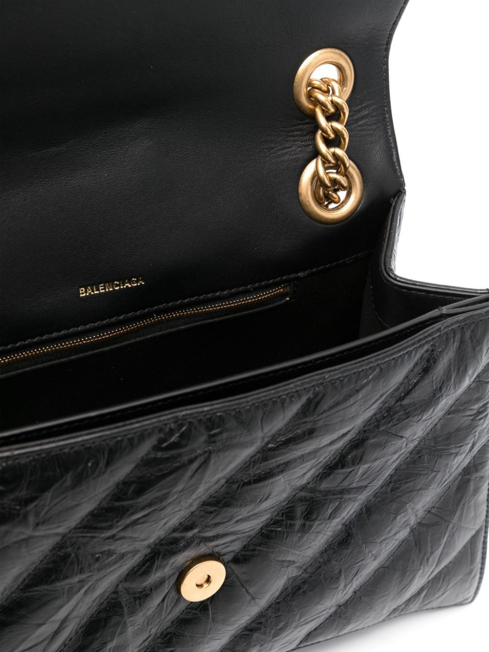 Medium Crush Shoulder Bag