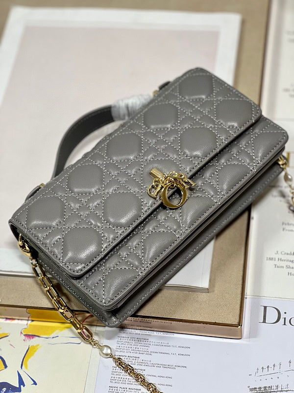 ELE - Dir Bags - 1354