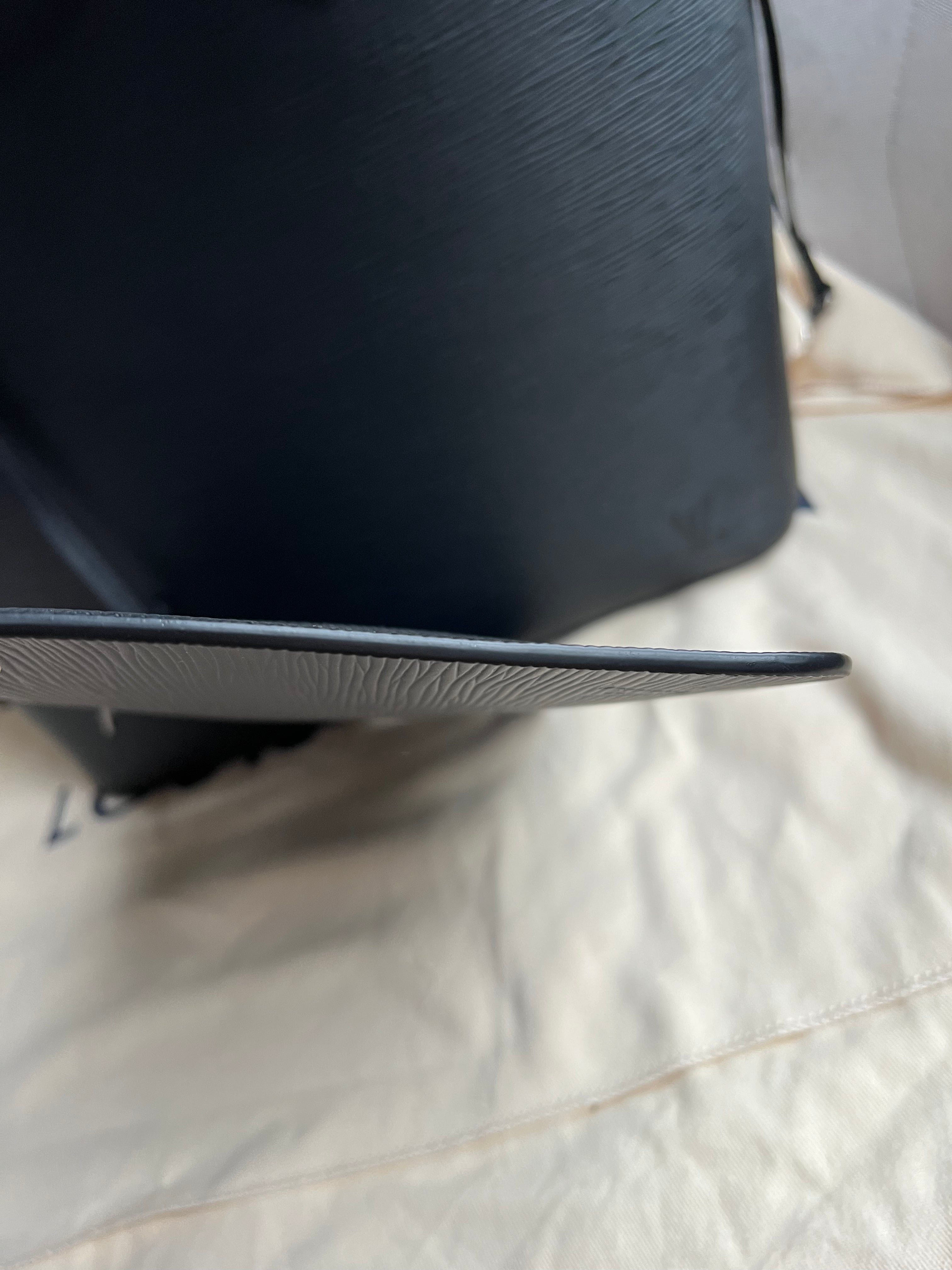 Louis Vuitton Neverfull MM Black Epi Leather (RRP £1,740)