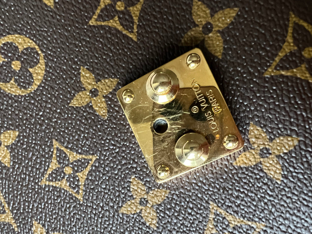Louis Vuitton Pochette Metis Monogram (RRP £1,970)
