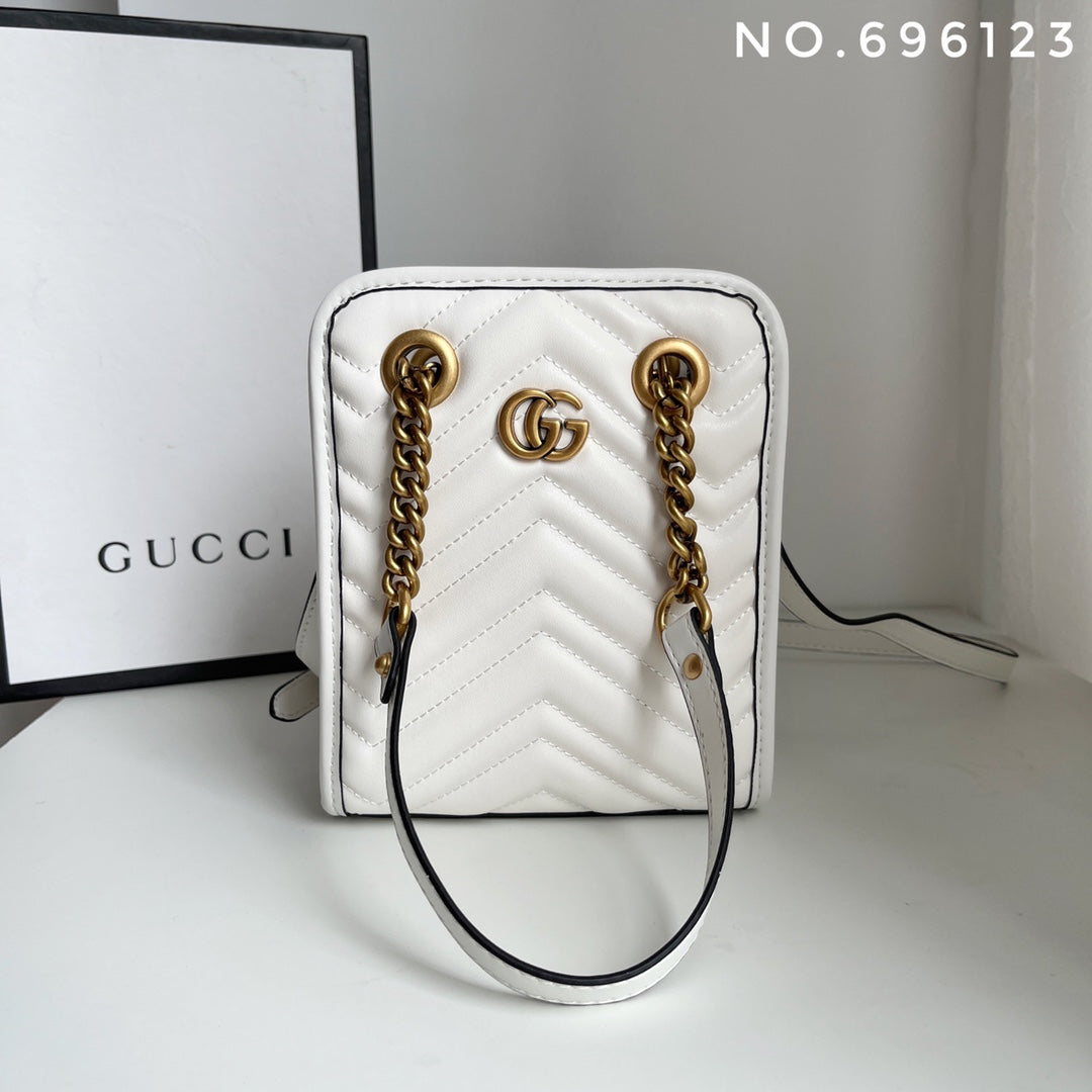 EN - New Bag GCI 498