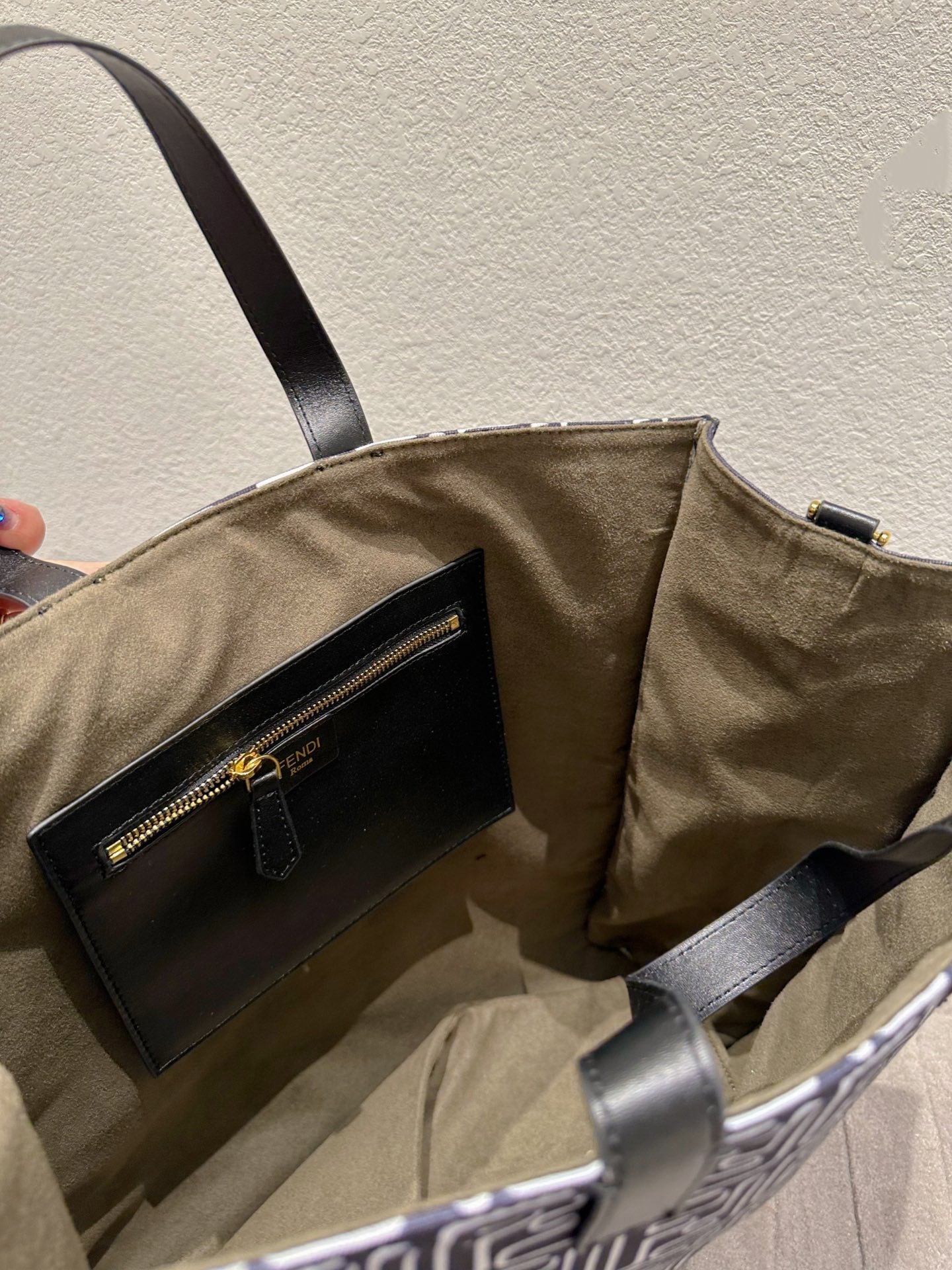 EN - Luxury Bags FEI 285