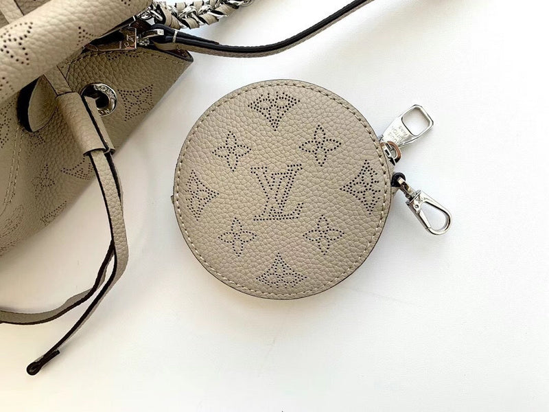 LOV2 Bags - Luxurious Bags  2581