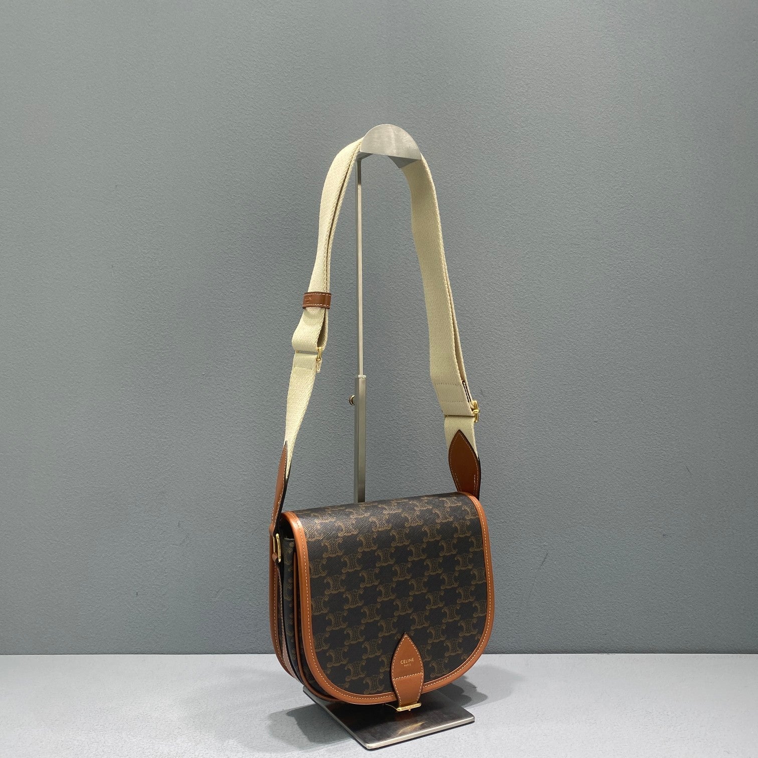 GLAMI Large Strap Folco Bag In Triomphe Canvas Brown For Women 9in/22cm 196932BZJ.04LU