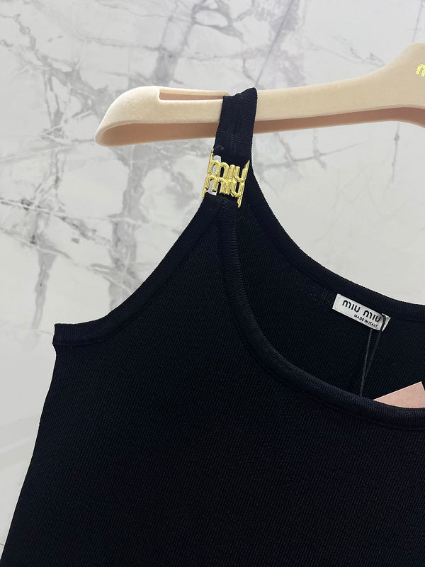 Glami - MMU Women Clothes - 612
