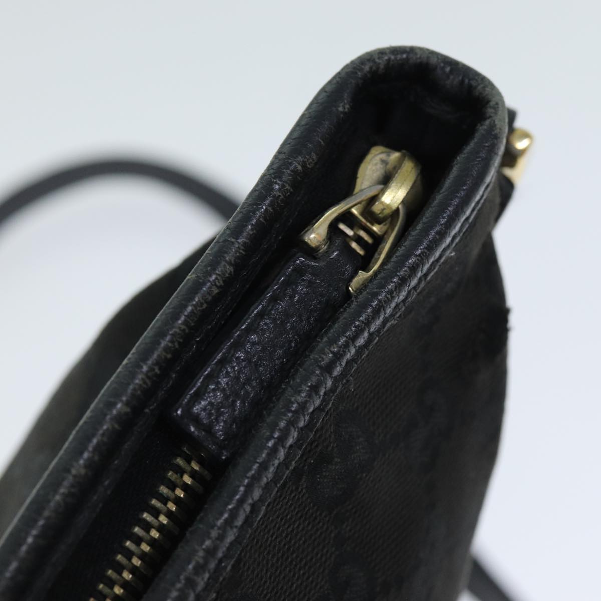 GUCCI GG Canvas Shoulder Bag Black 131326 79173