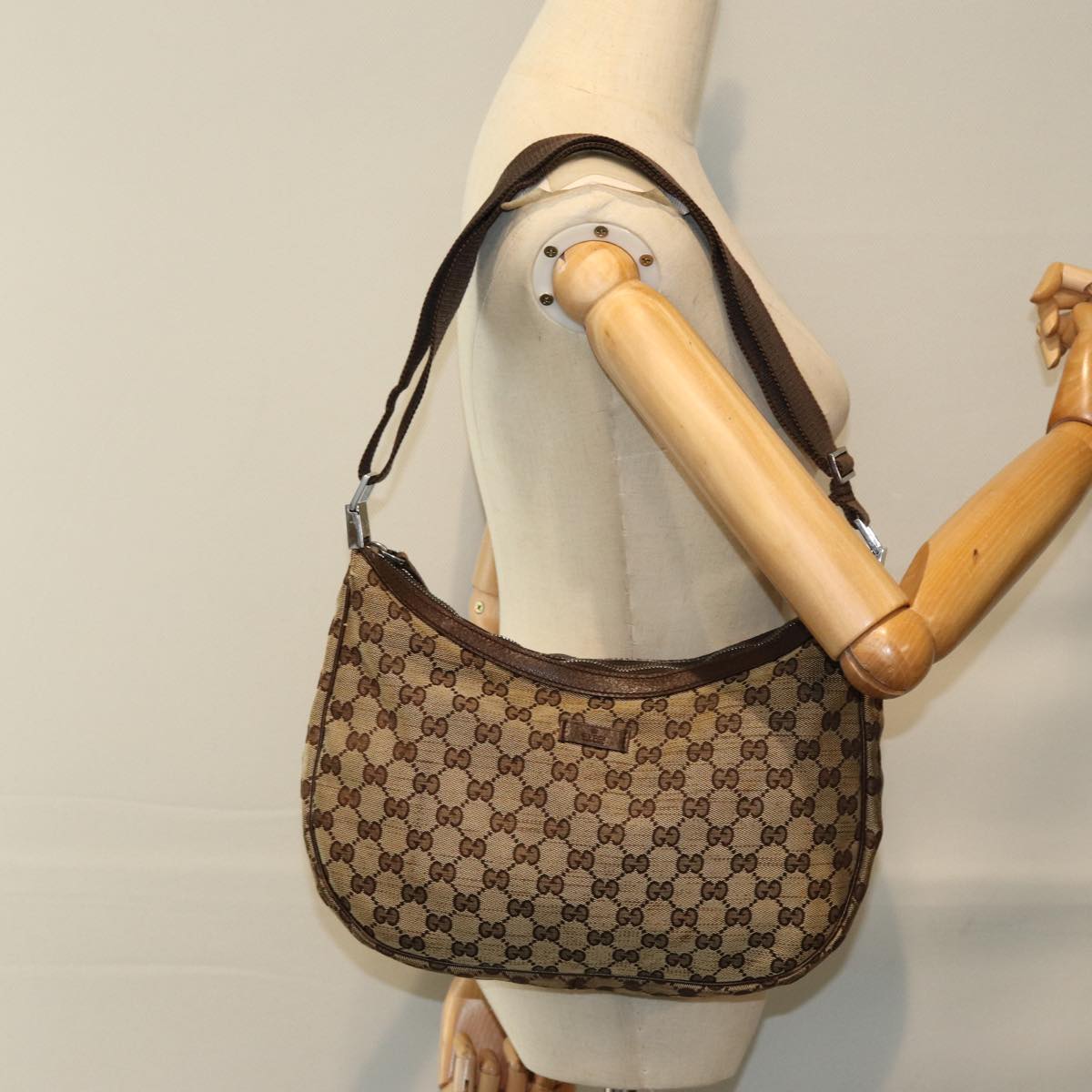 GUCCI GG Canvas Shoulder Bag Beige Brown 122790 79174