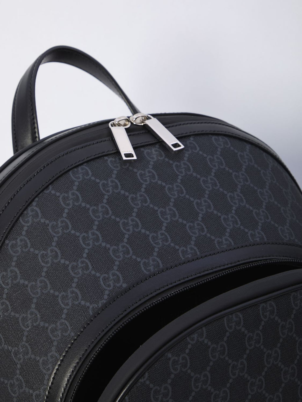 GUCCI Classic GG Mini Backpack - 28x44x15.5 cm