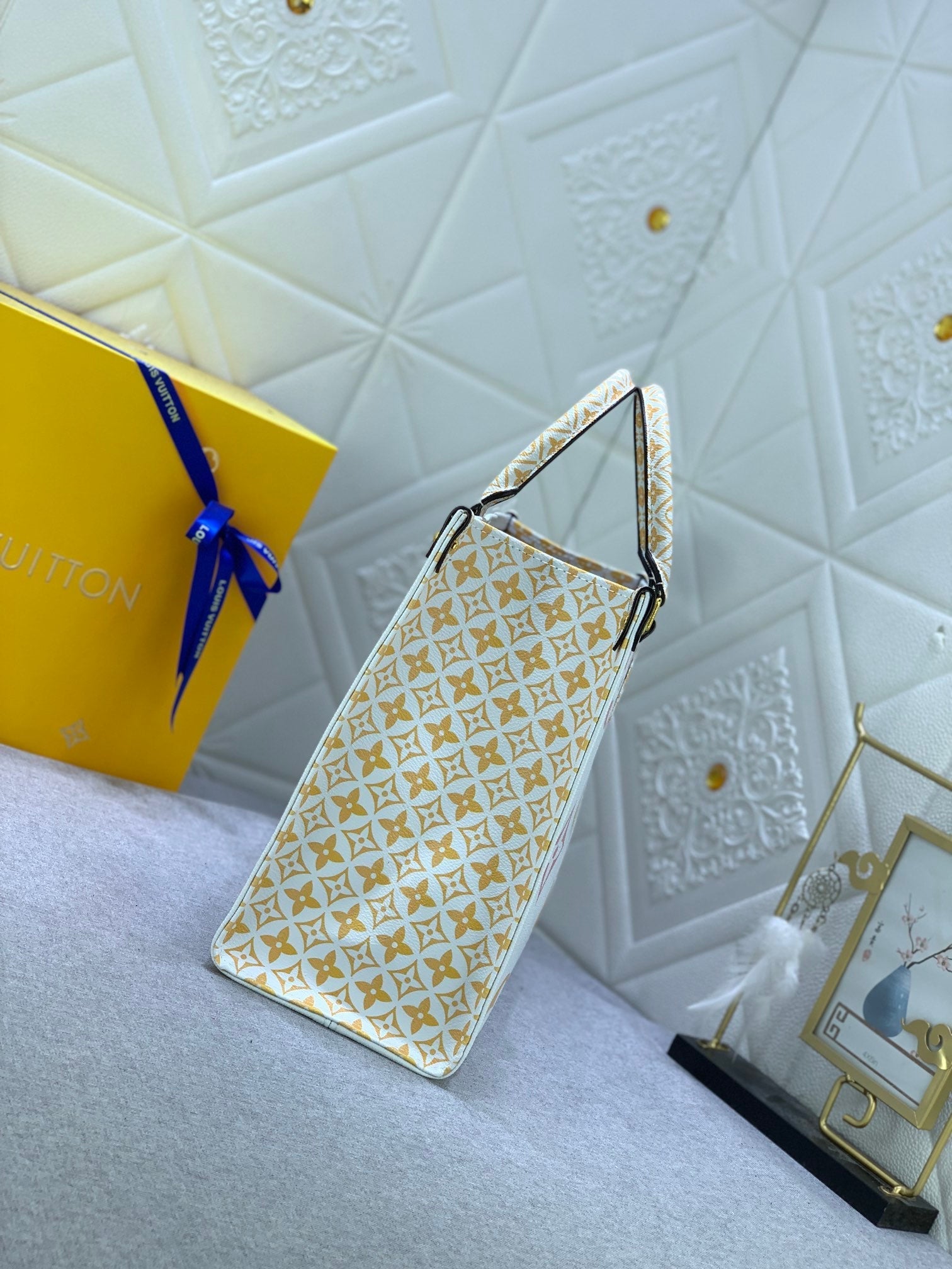 EN - Luxury Bags LUV 815