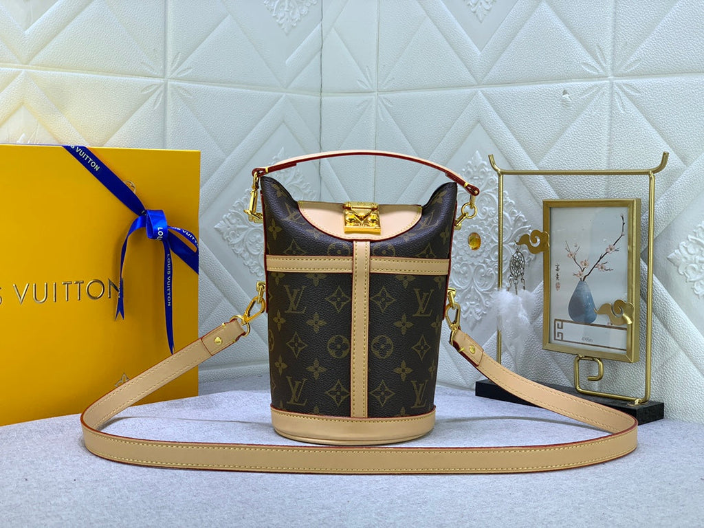 EN - New Bag LUV 647