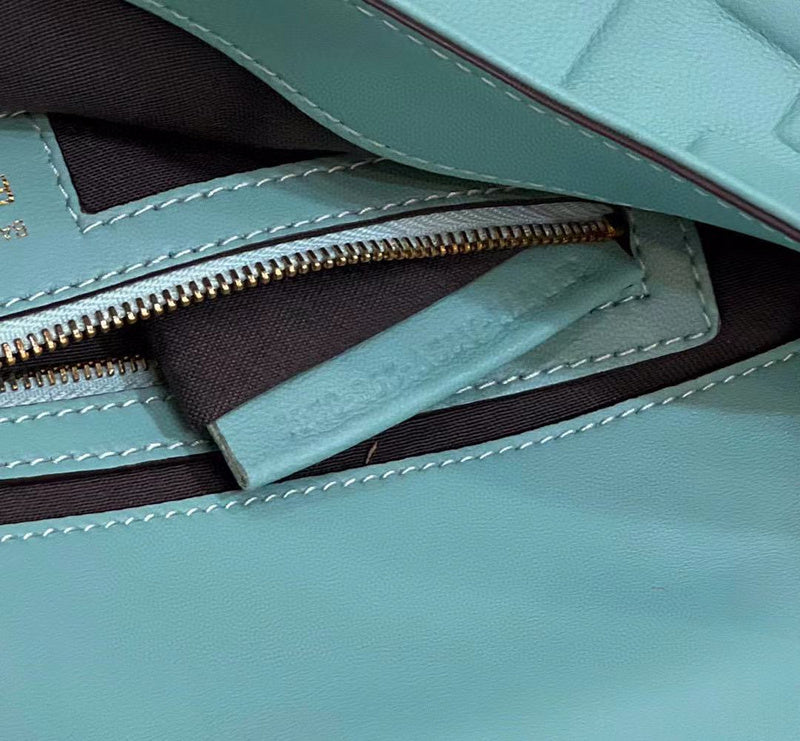 FDI Bags - Luxurious Bags  085