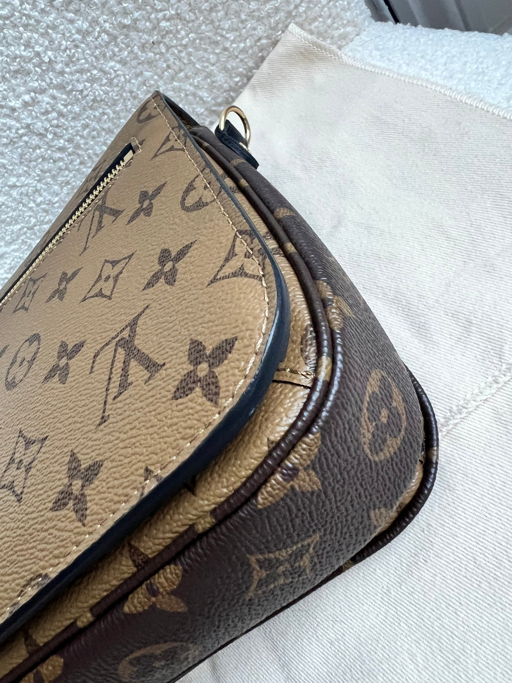 Louis Vuitton Pochette Metis Reverse Monogram (RRP £2,000)