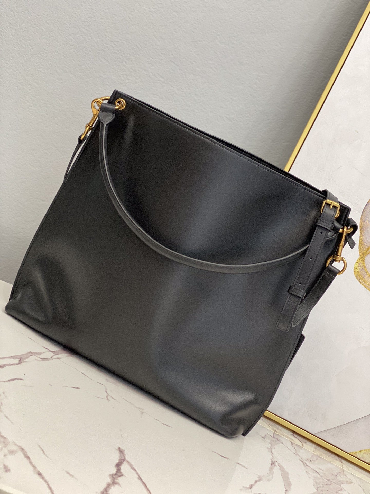 GLAMI Shopping N/S In Supple Black For Women 13.7in/35cm YSL 600306CSV0J1000