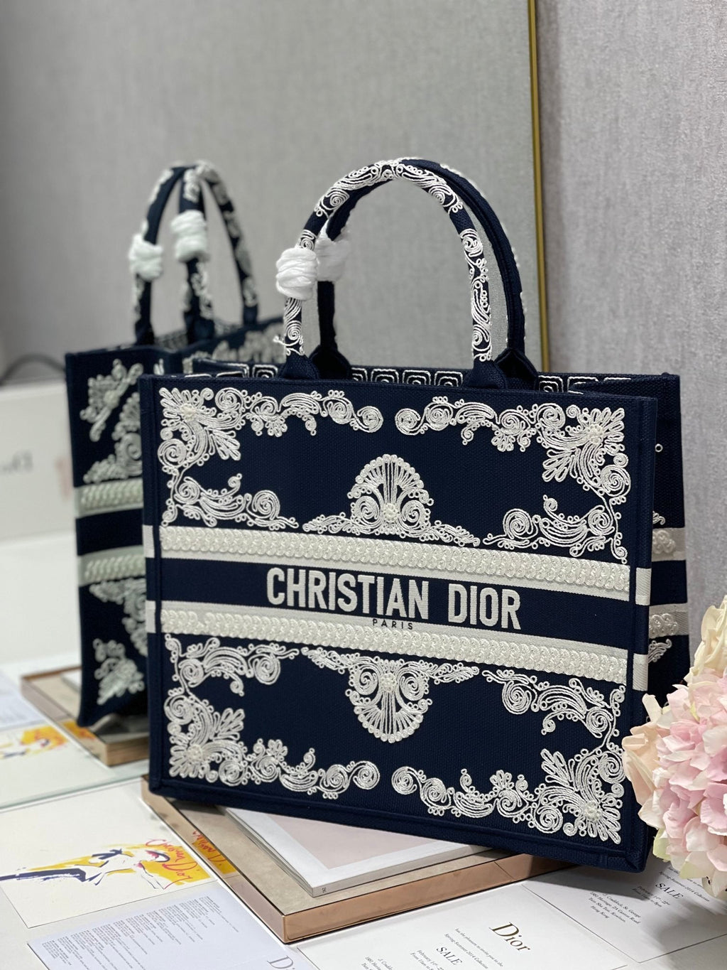 GLAMI MeGLAMIum Book Tote Blue and White Cornely Embroidery, Blue, For Women WomenÃ¢â‚¬â„¢s Handbags, Shoulder Bags, 42cm CD M1286ZTZB_M928