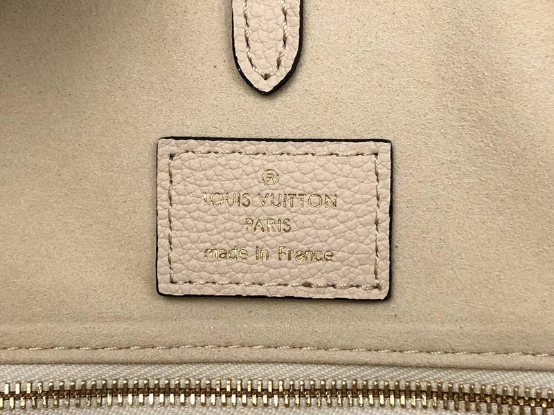 LOV2 Bags - Luxurious Bags  2526