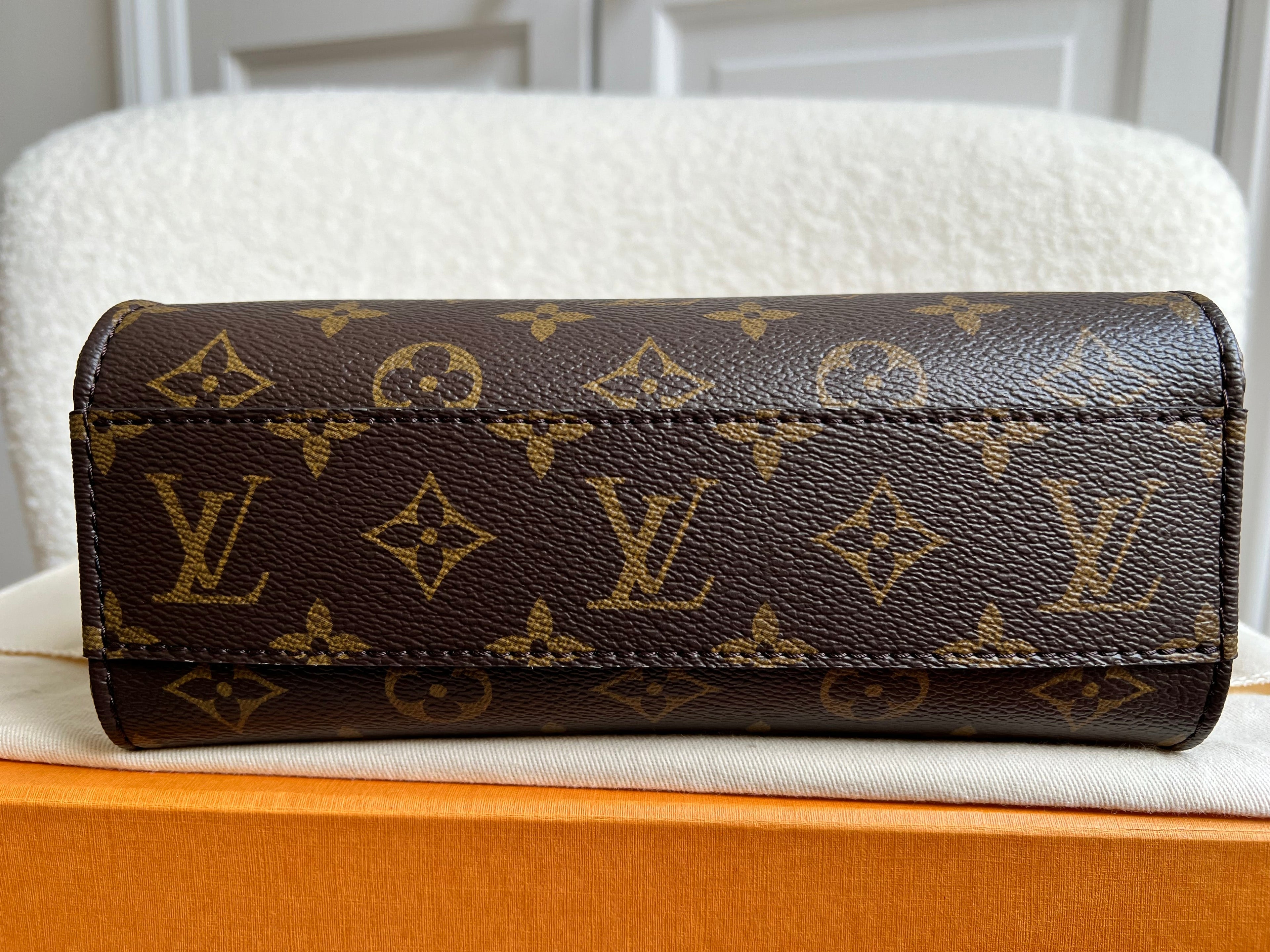 Louis Vuitton Sac Plat BB (RRP £1,820)