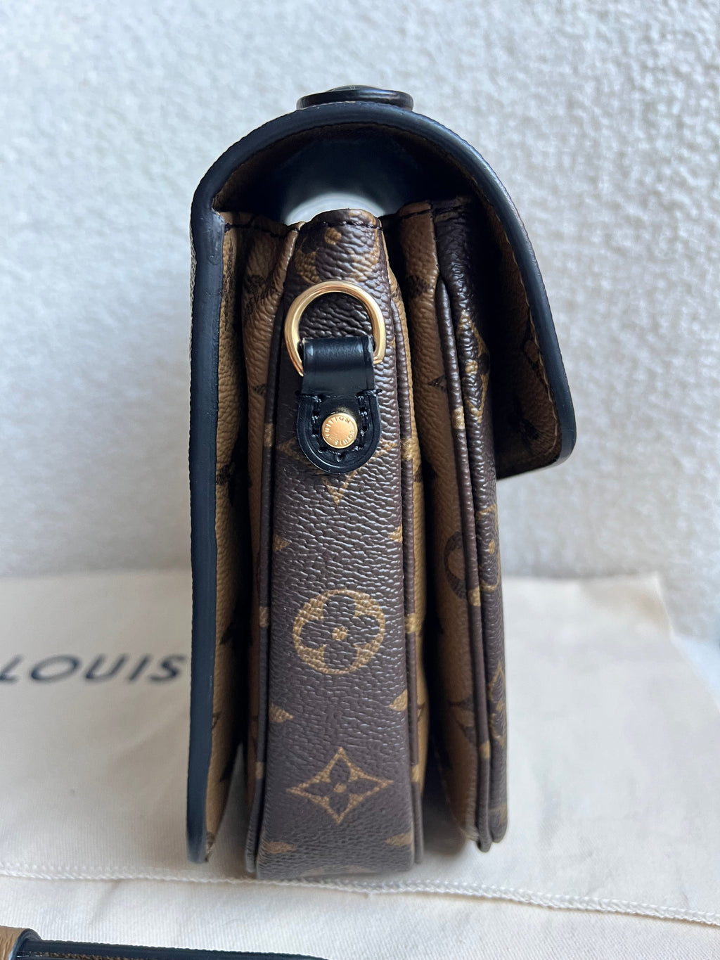 Louis Vuitton Pochette Metis Reverse Monogram (RRP £2,000)