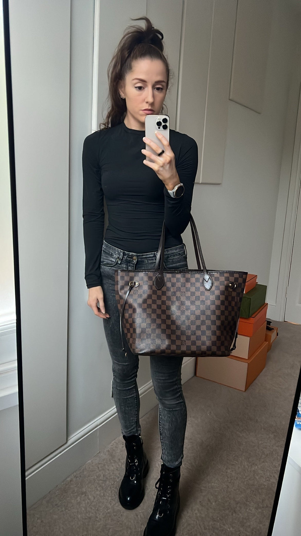 Louis Vuitton Neverfull MM Damier Ebene Cherry Interior (RRP £1,410)