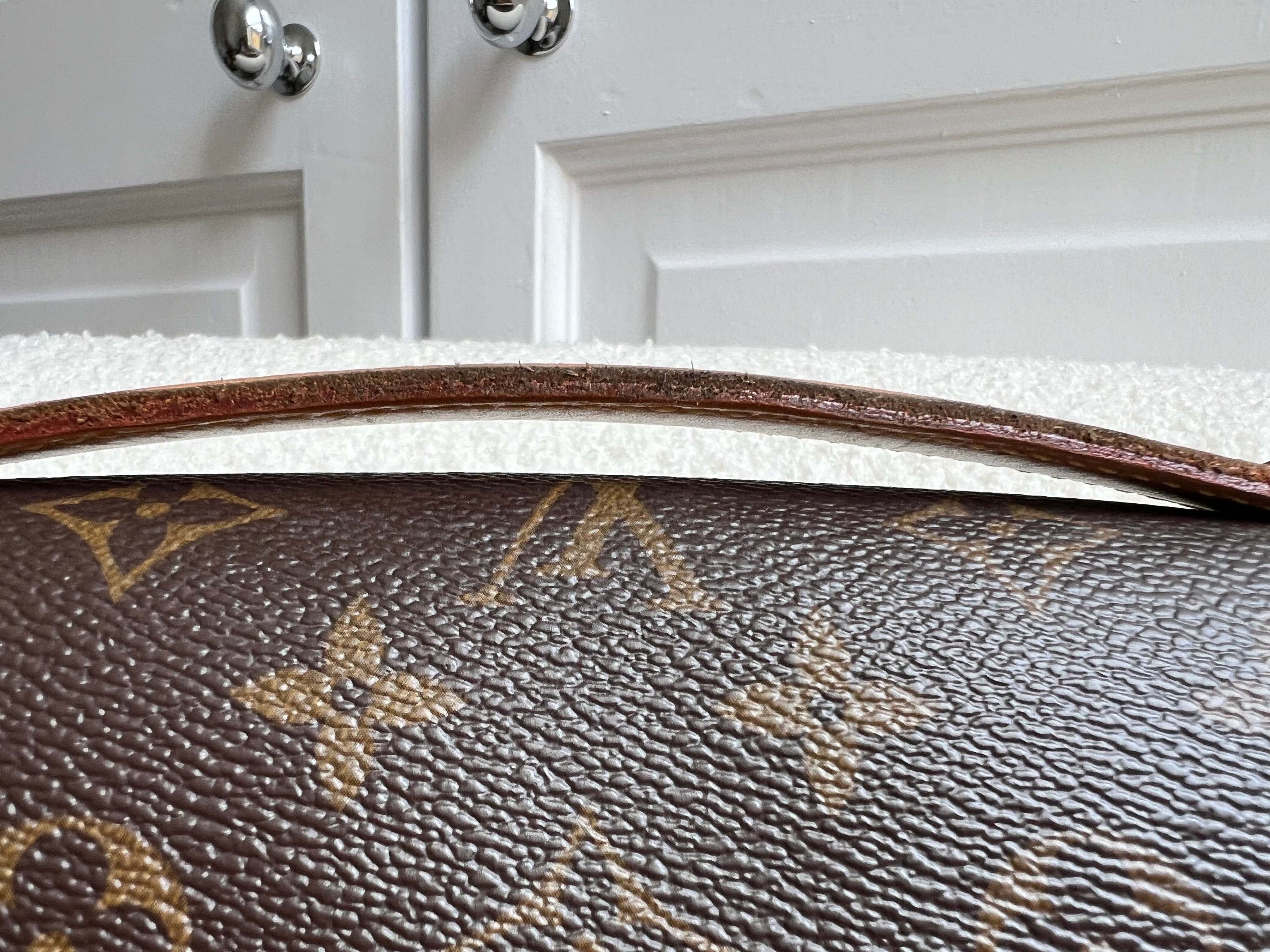 Louis Vuitton Pochette Metis Monogram (RRP £1,970)