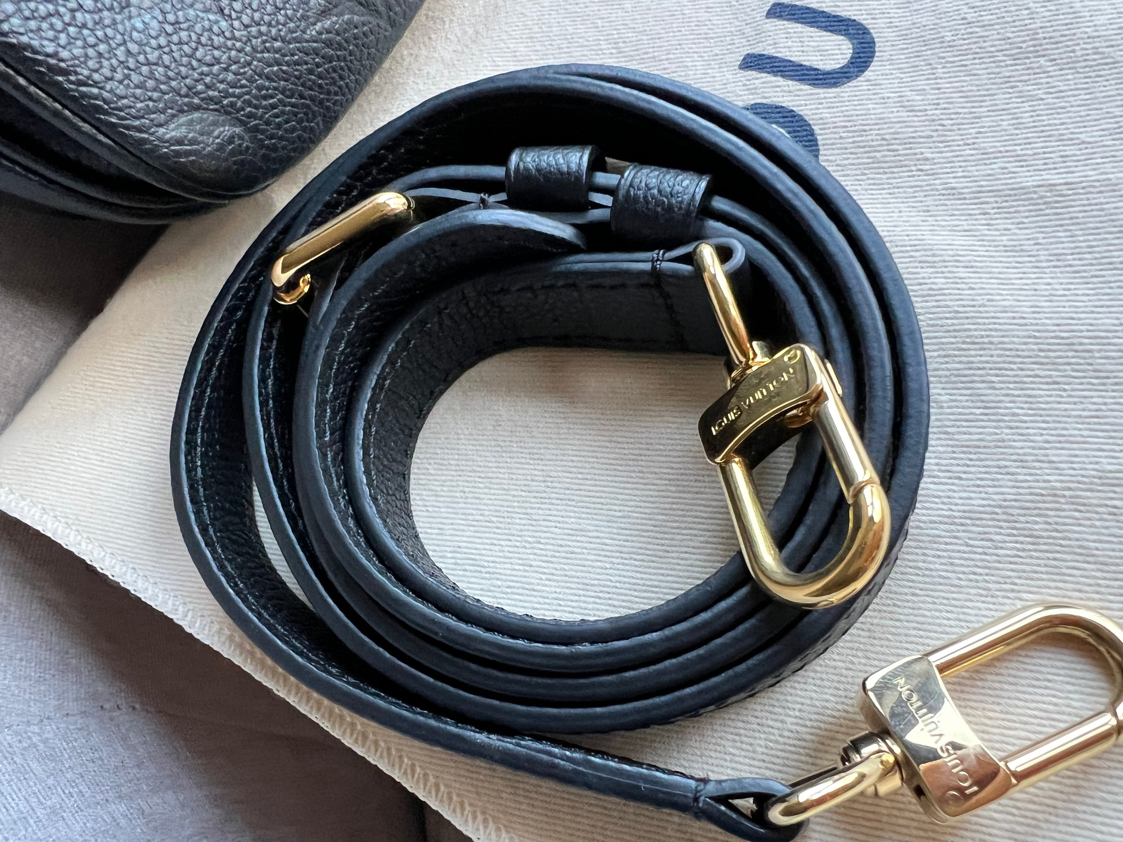 Louis Vuitton Pochette Metis Black Empreinte (RRP £2,110)