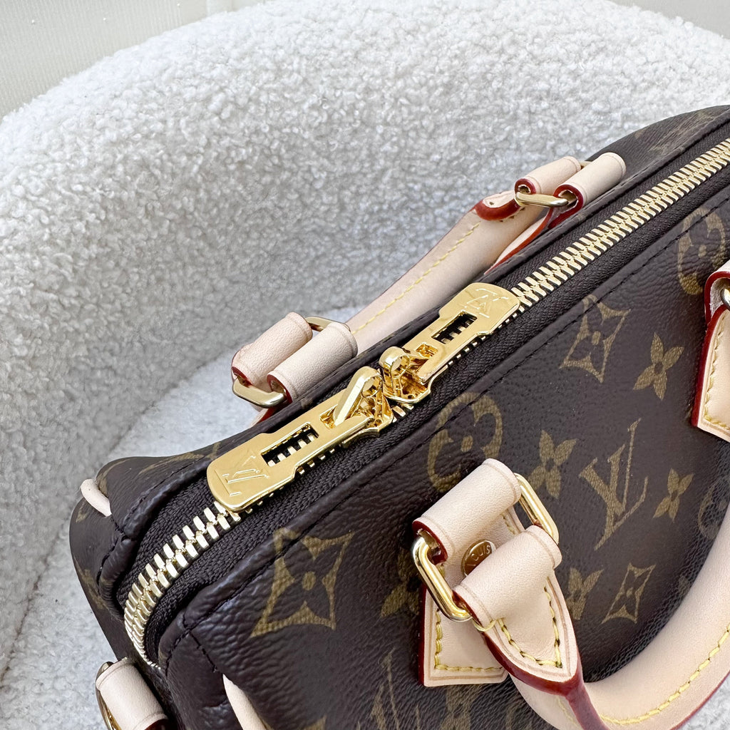 LV Speedy Bandouliere 20 in Monogram Canvas and Beige Patterned Strap