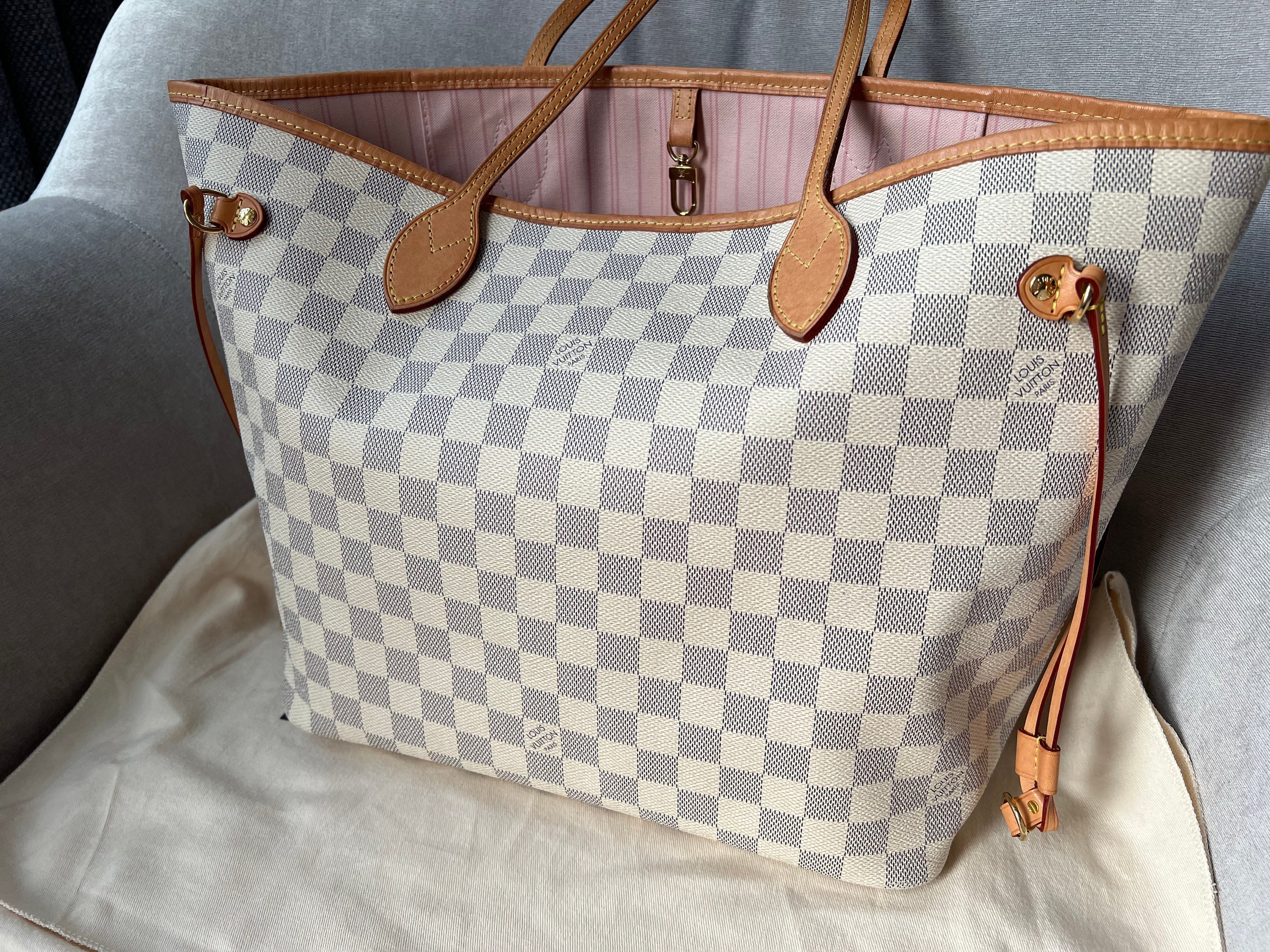 Louis Vuitton Neverfull MM  Damier Azur (RRP £1,410)