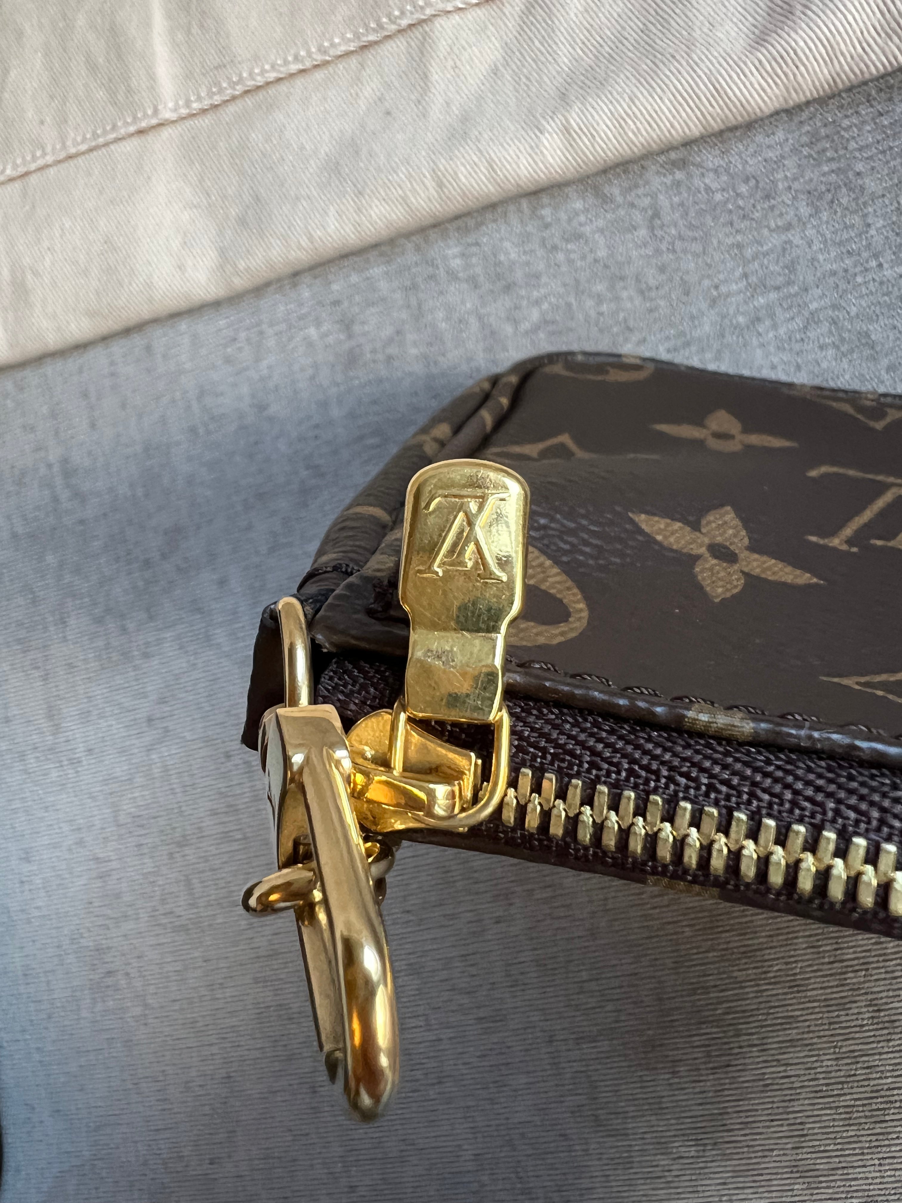 Louis Vuitton Multi Pochette Accessoires Khaki (RRP £1970)